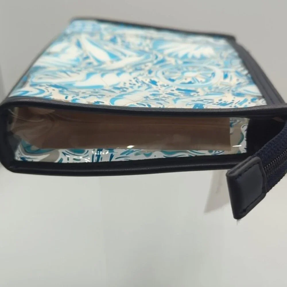 Vera Bradley Clear Cosmetic /Make Up Case Pouch Wristlet Beach Shore Enough